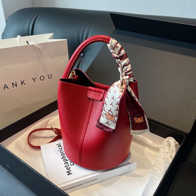 Red PU Bucket Shoulder and Cro - đánh giá và giá Luxury Bags On Sales