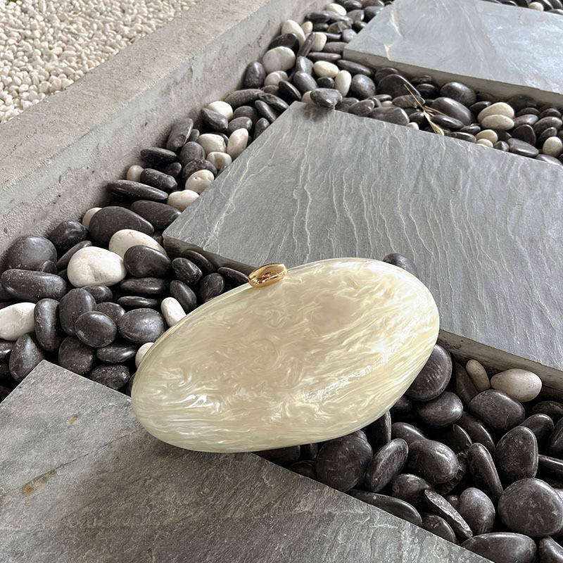 Oval Marble Beige Shell Acryli - đánh giá và giá Luxury Bags Cute