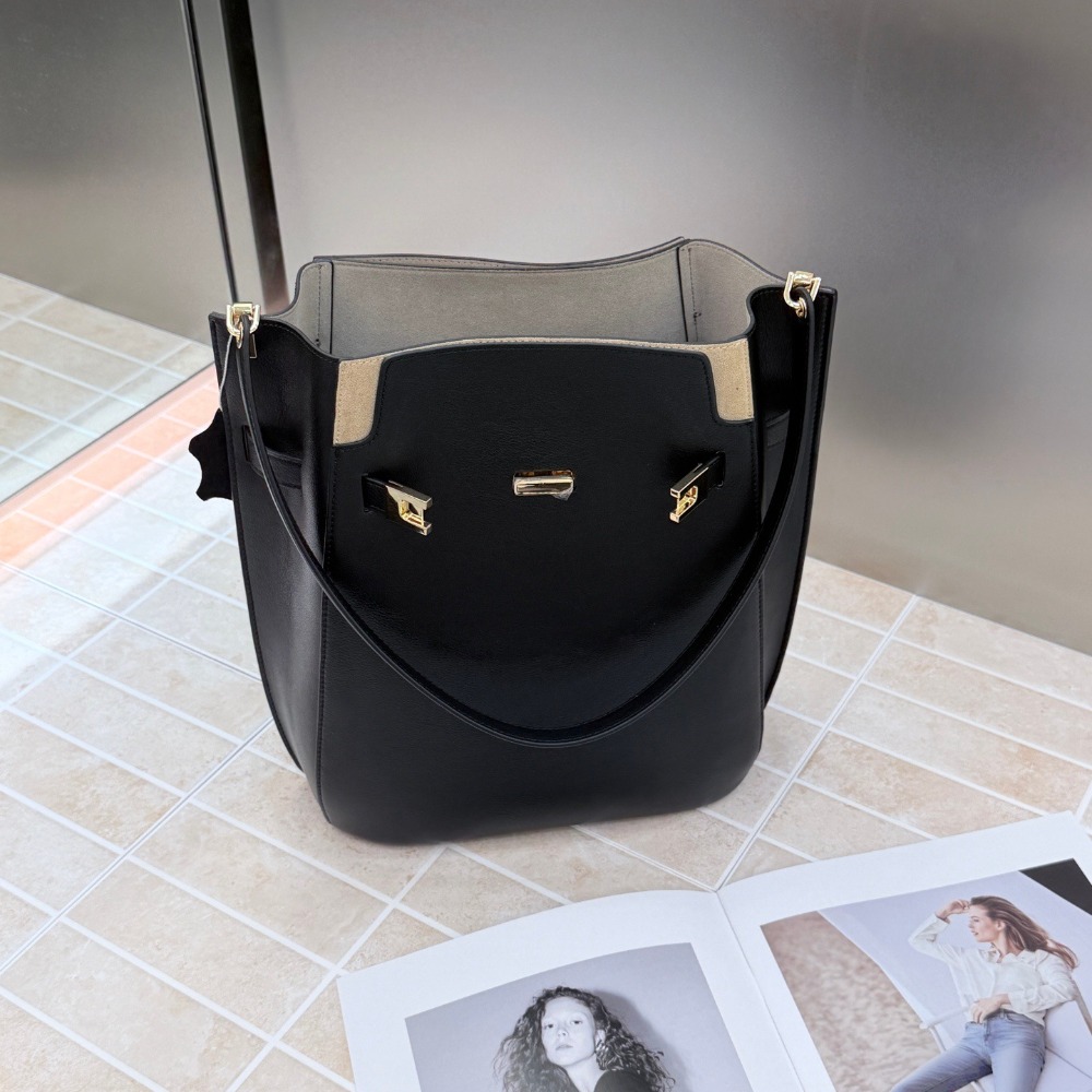 New Bucket Bag Old Money Wind  - đánh giá và giá Luxury Bags Leather
